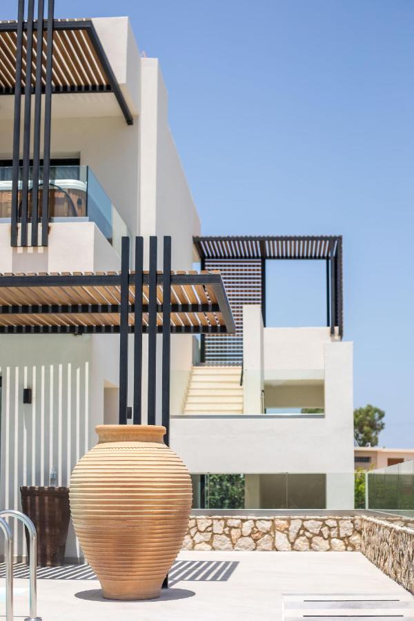 Nόka Suite Apartments ฟาลิรากี ภายนอก รูปภาพ